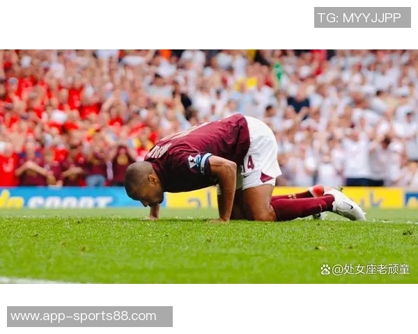 温格回忆亨利初期心态转变:我鼓励他踢中锋不必担心进球 温格回忆亨利初期心态转变:我鼓励他踢中锋不必担心进球